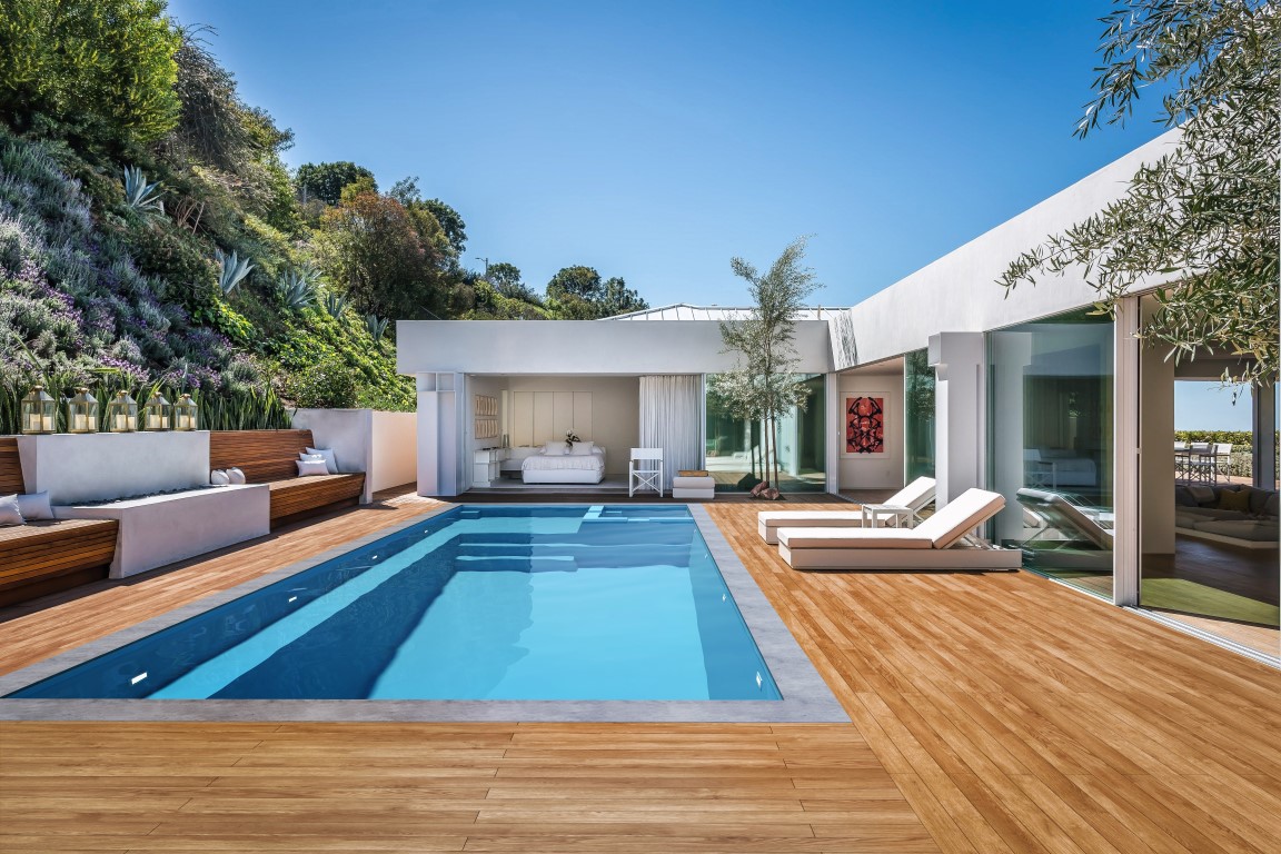 Design the Perfect Pool for Your Dream Backyard